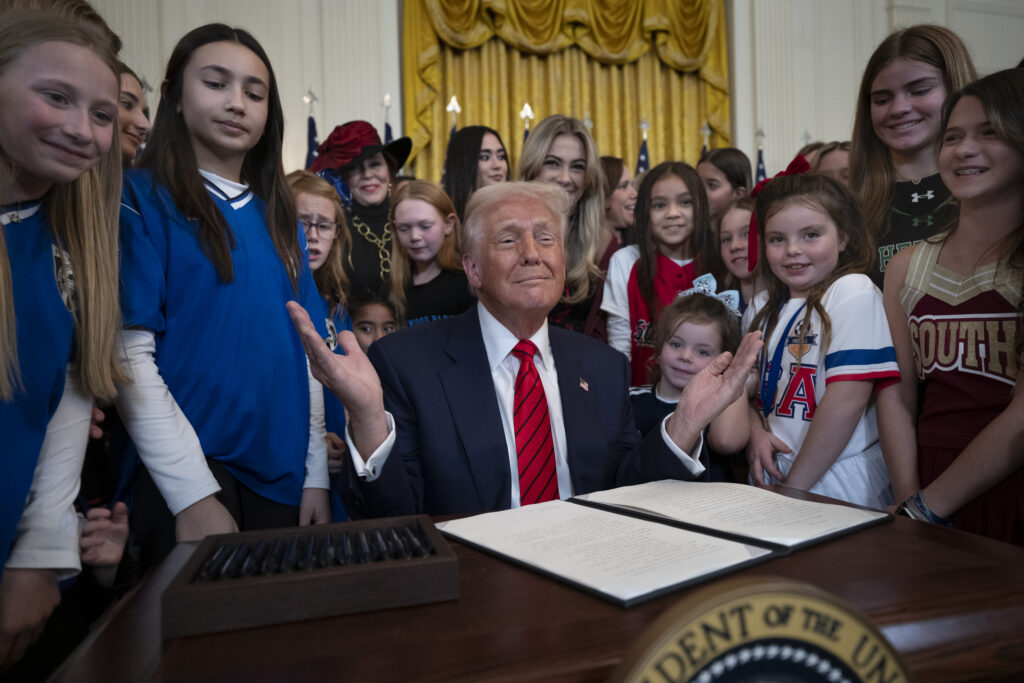 TrumpEOsigning